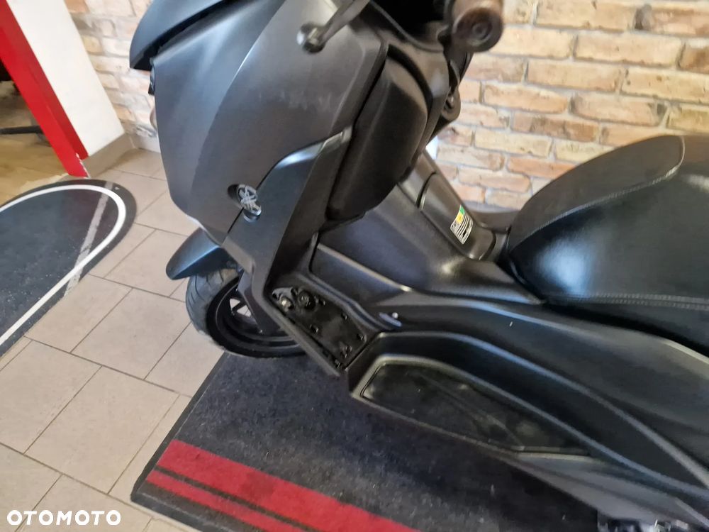 Yamaha X-max - 13
