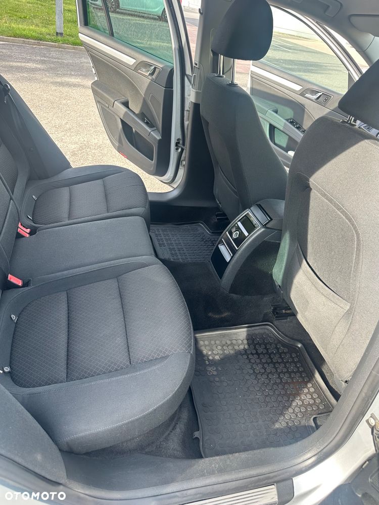Skoda Superb 2.0 TDI Comfort DSG - 8