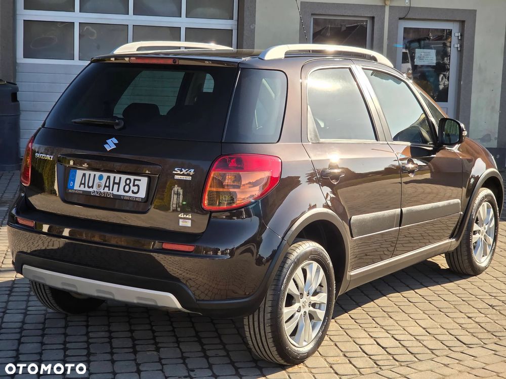 Suzuki SX4 1.6 VVT 4x4 Style - 16