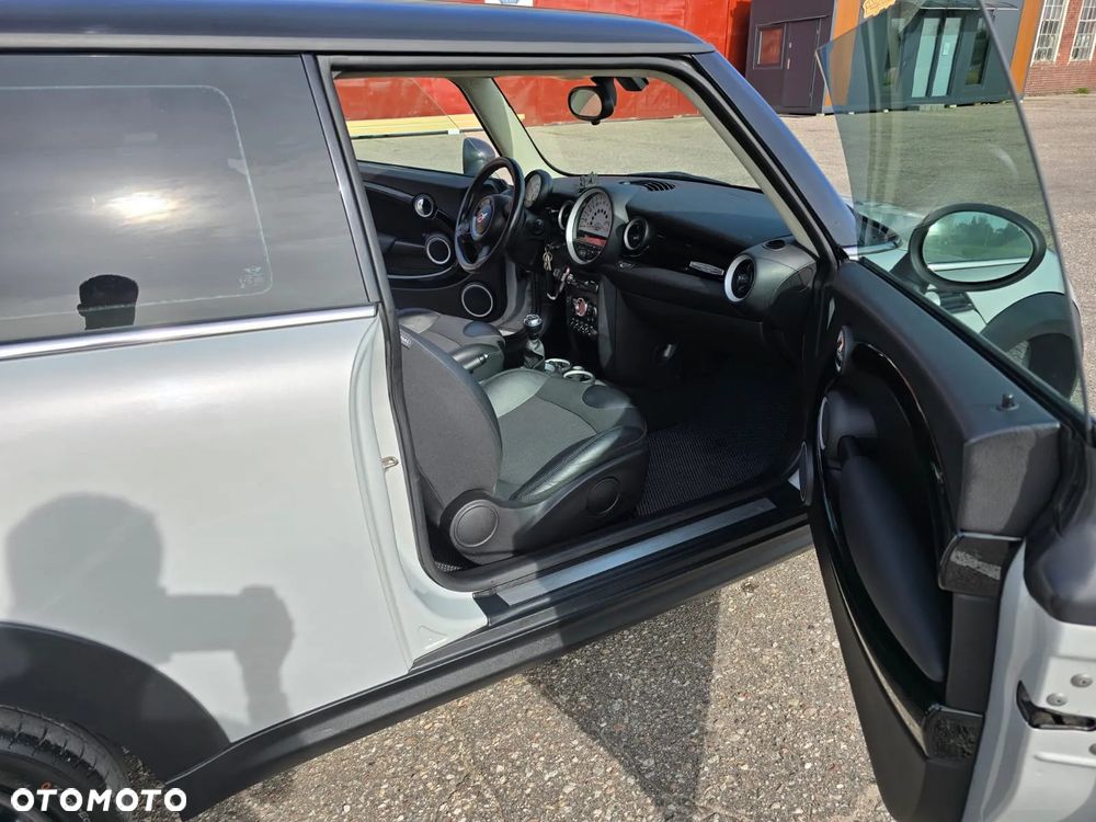 MINI Cooper D - 13