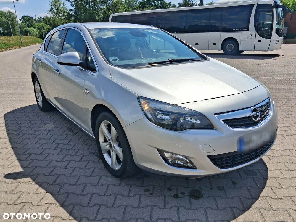Opel Astra 1.6 Turbo Sport - 4