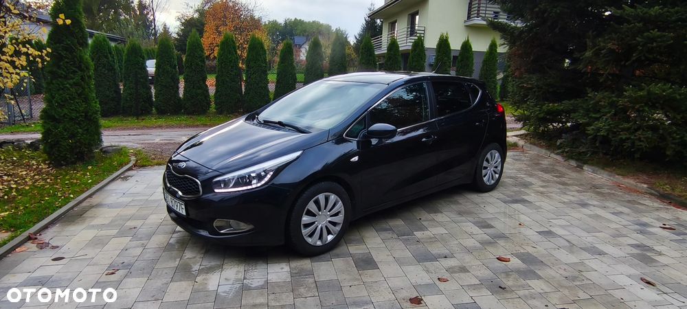 Kia Ceed 2013 photo 4