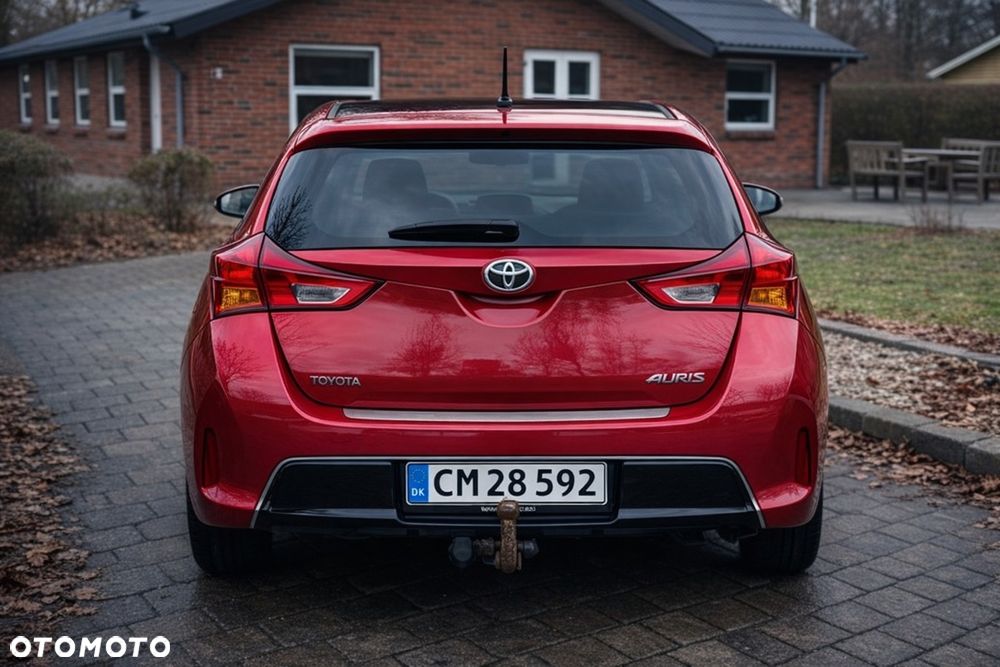 Toyota Auris 1.6 Valvematic Executive - 6