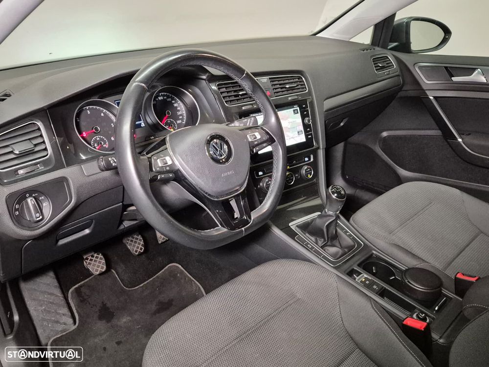 VW Golf Variant 1.6 TDi Confortline - 13