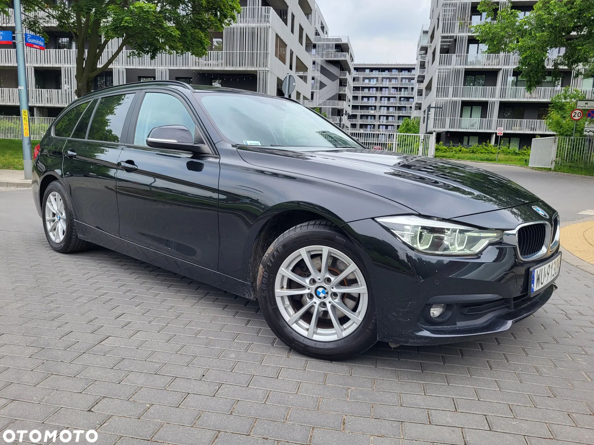 BMW Seria 3 320d Touring - 1