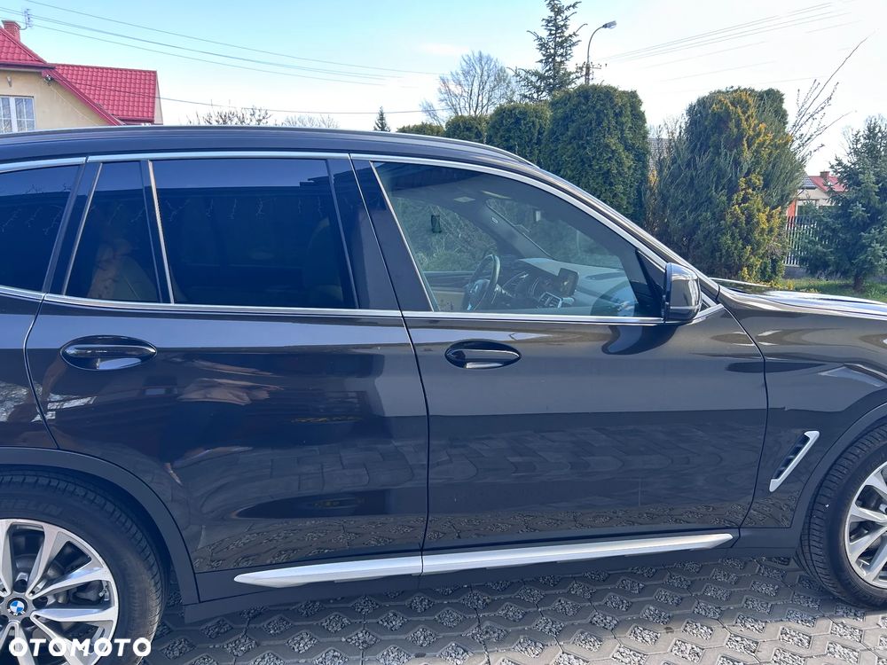 BMW X3 xDrive30i Luxury Line - 3