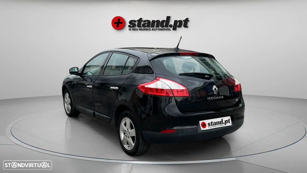 Renault Mégane 1.5 dCi Dynamique - 6