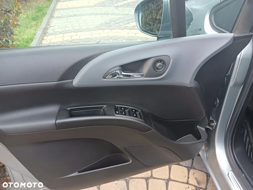 Opel Meriva 1.7 CDTI Cosmo - 9