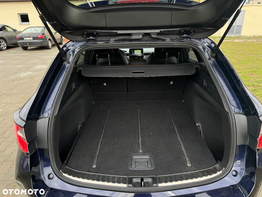 Toyota Corolla 1.8 Hybrid Executive - 10