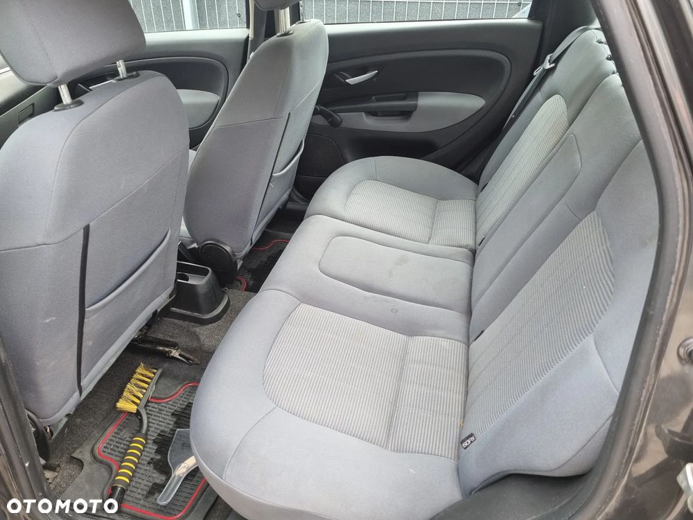 Fiat Linea 1.4 Dynamic Euro5 - 15