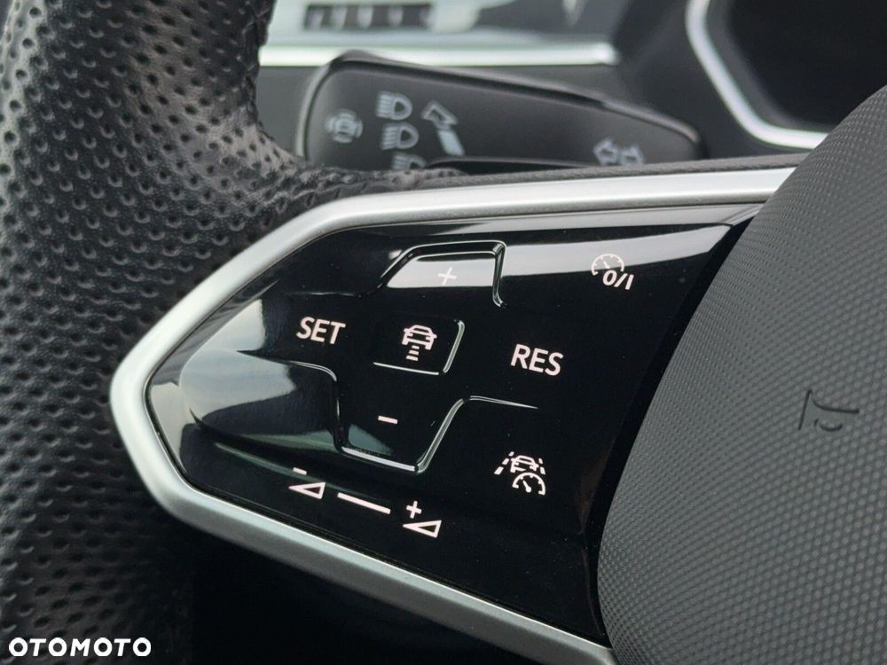 Volkswagen Tiguan - 18