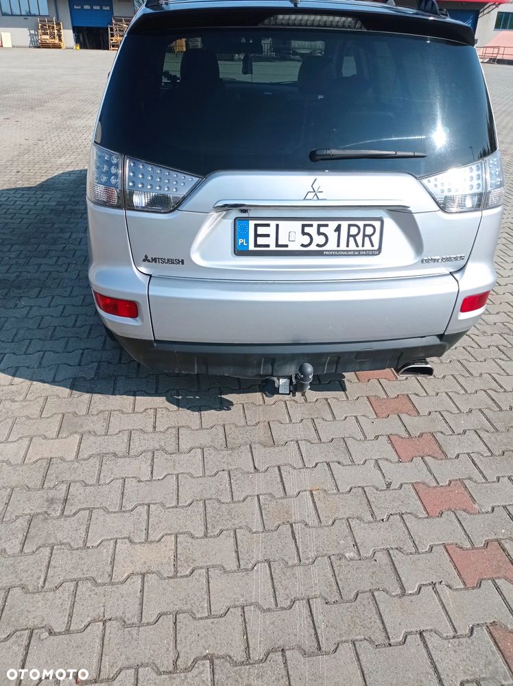 Mitsubishi Outlander 2.0 Intense NAVI 2WD EU5 - 8