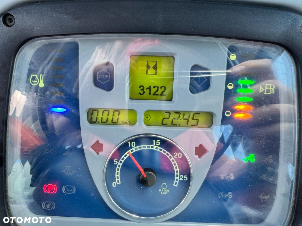 New Holland T4040 - 14