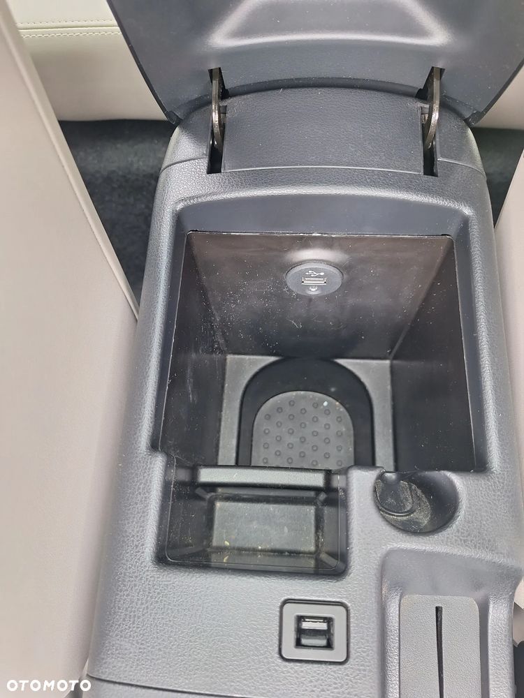 Nissan Qashqai 1.6 dCi DPF tekna - 29