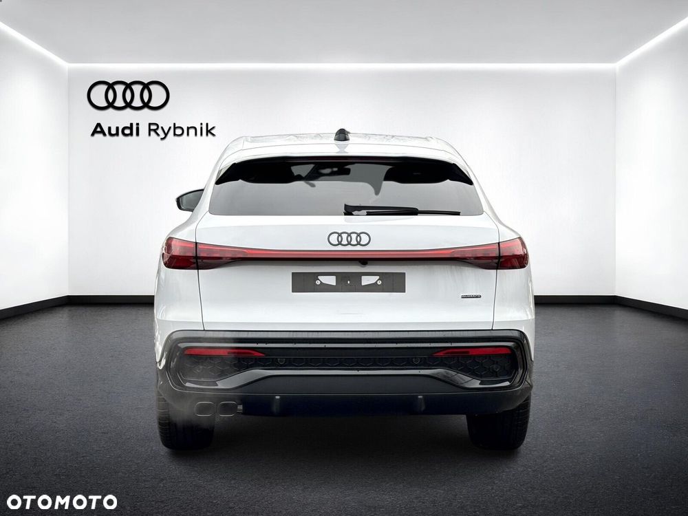 Audi Q5 Sportback - 6