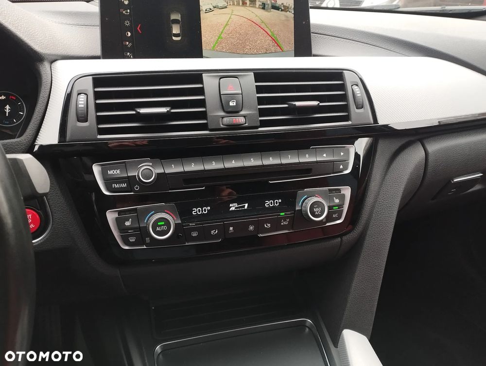 BMW Seria 3 340i GPF xDrive M Sport Shadow sport - 11