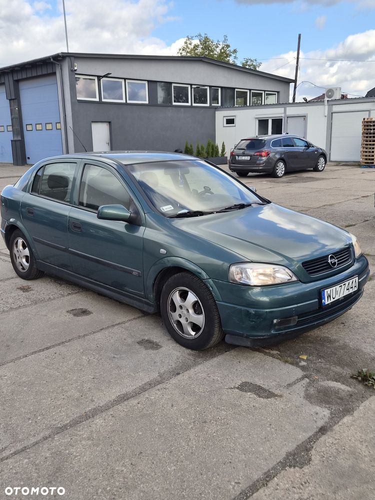 Opel Astra - 4