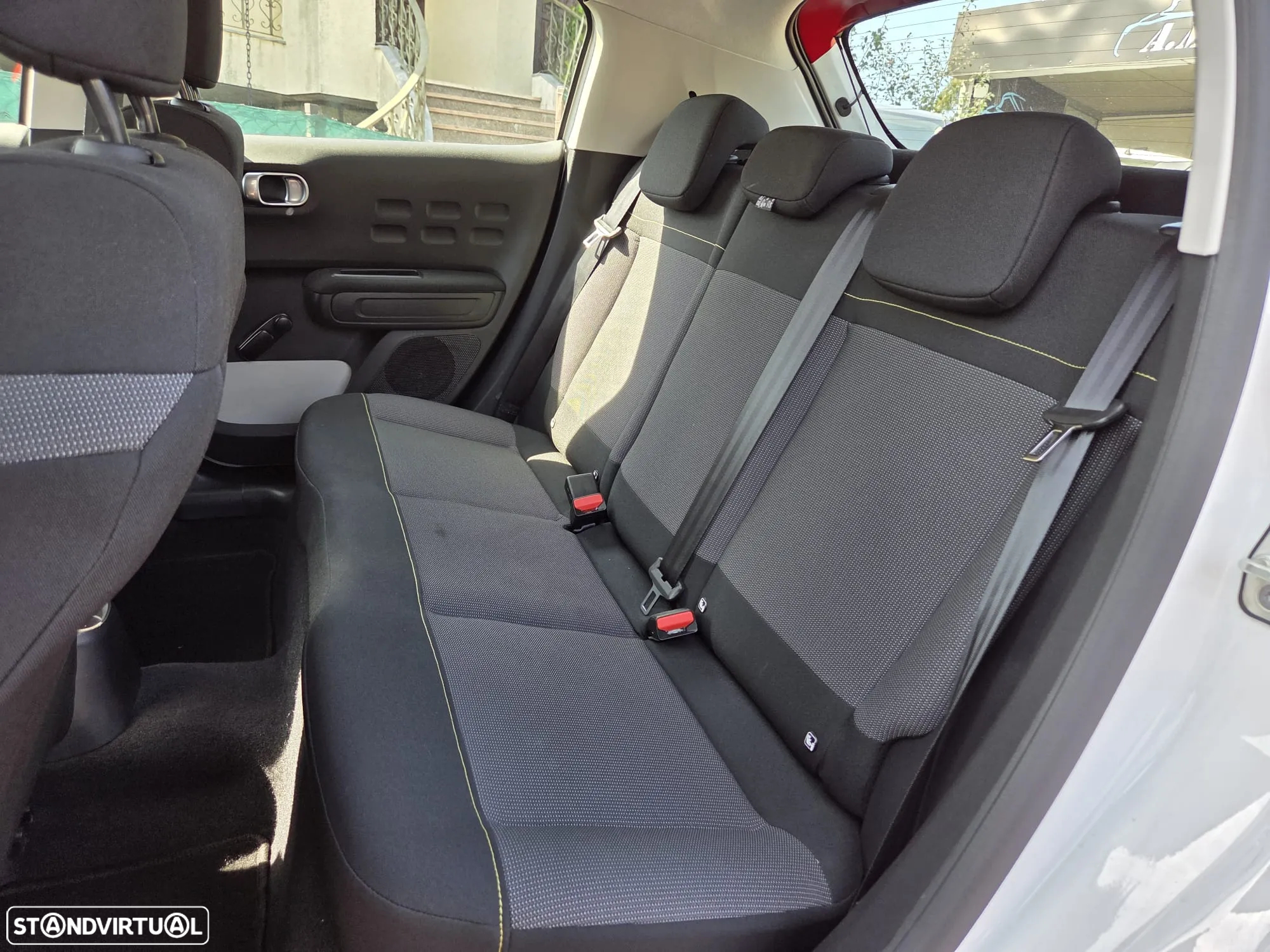 Citroën C3 1.2 PureTech Shine - 13