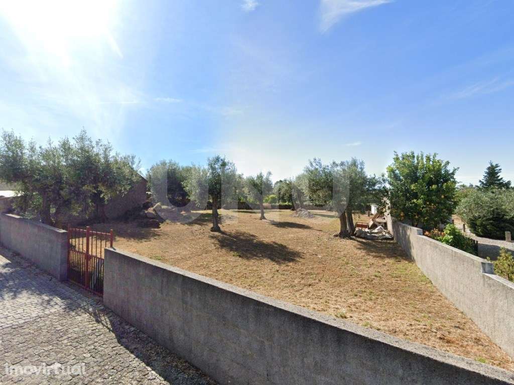 Terreno Urbano com 850m2 de área - Grande imagem: 3/12