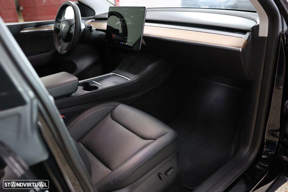 Tesla Model Y Performance Tração Integral - 39