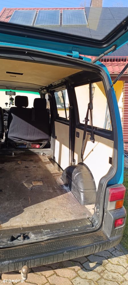 Volkswagen Transporter - 12