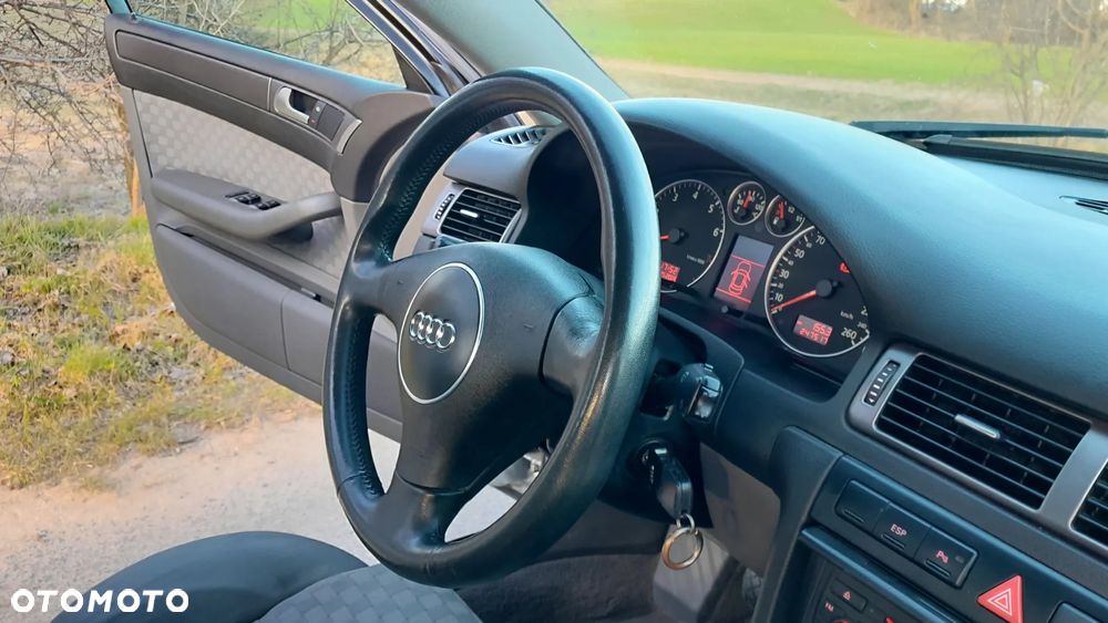 Audi A6 Limousine 2.4 - 26