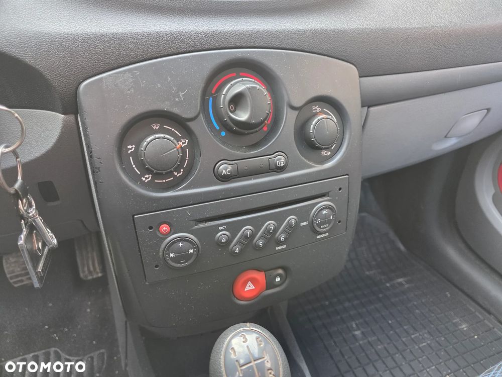 Renault Clio 1.2 16V Dynamique - 14