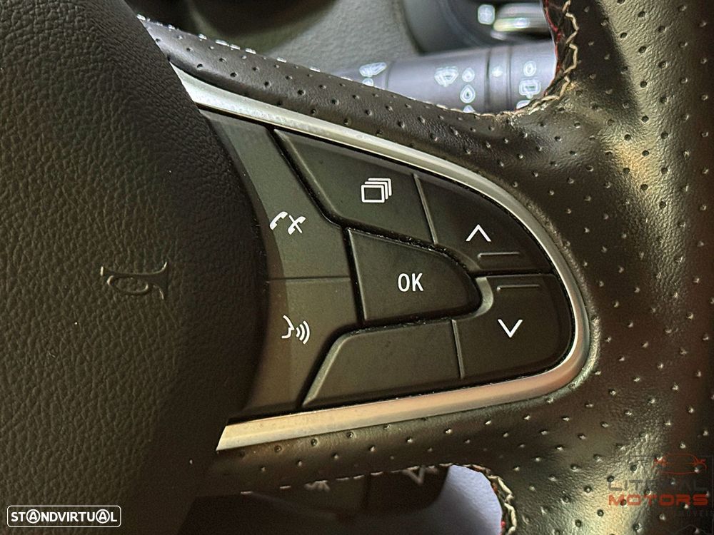 Renault Mégane Sport Tourer 1.6 E-Tech Plug-In Hybrid R.S. Line - 25