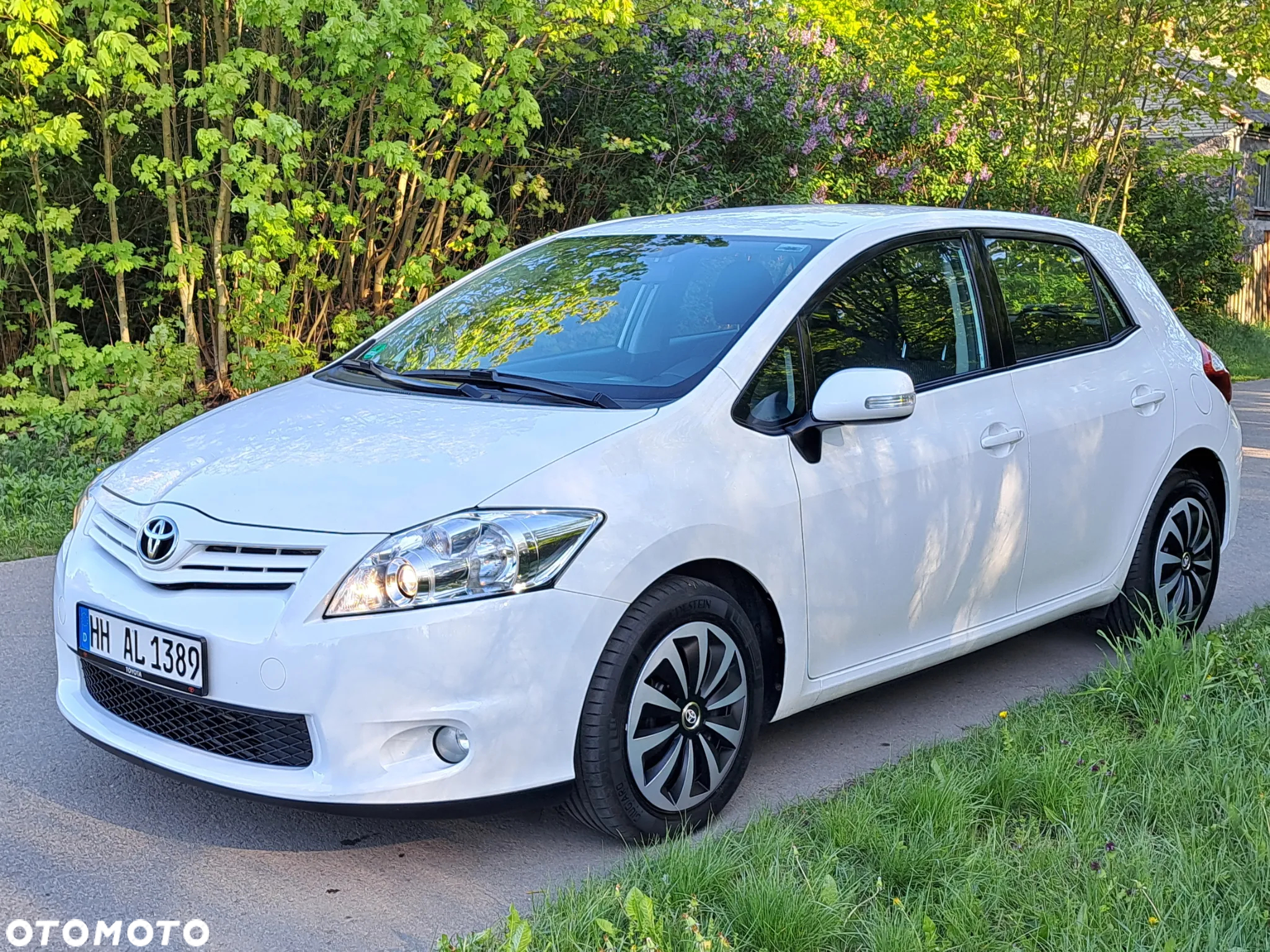 Toyota Auris 1.6 Life+ - 5