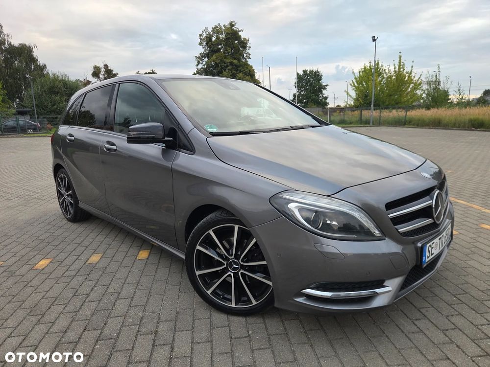 Mercedes-Benz Klasa B 180 7G-DCT UrbanStyle Edition - 7
