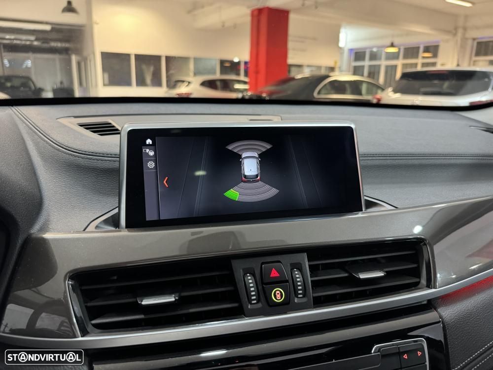 BMW X1 16 d sDrive xLine - 35