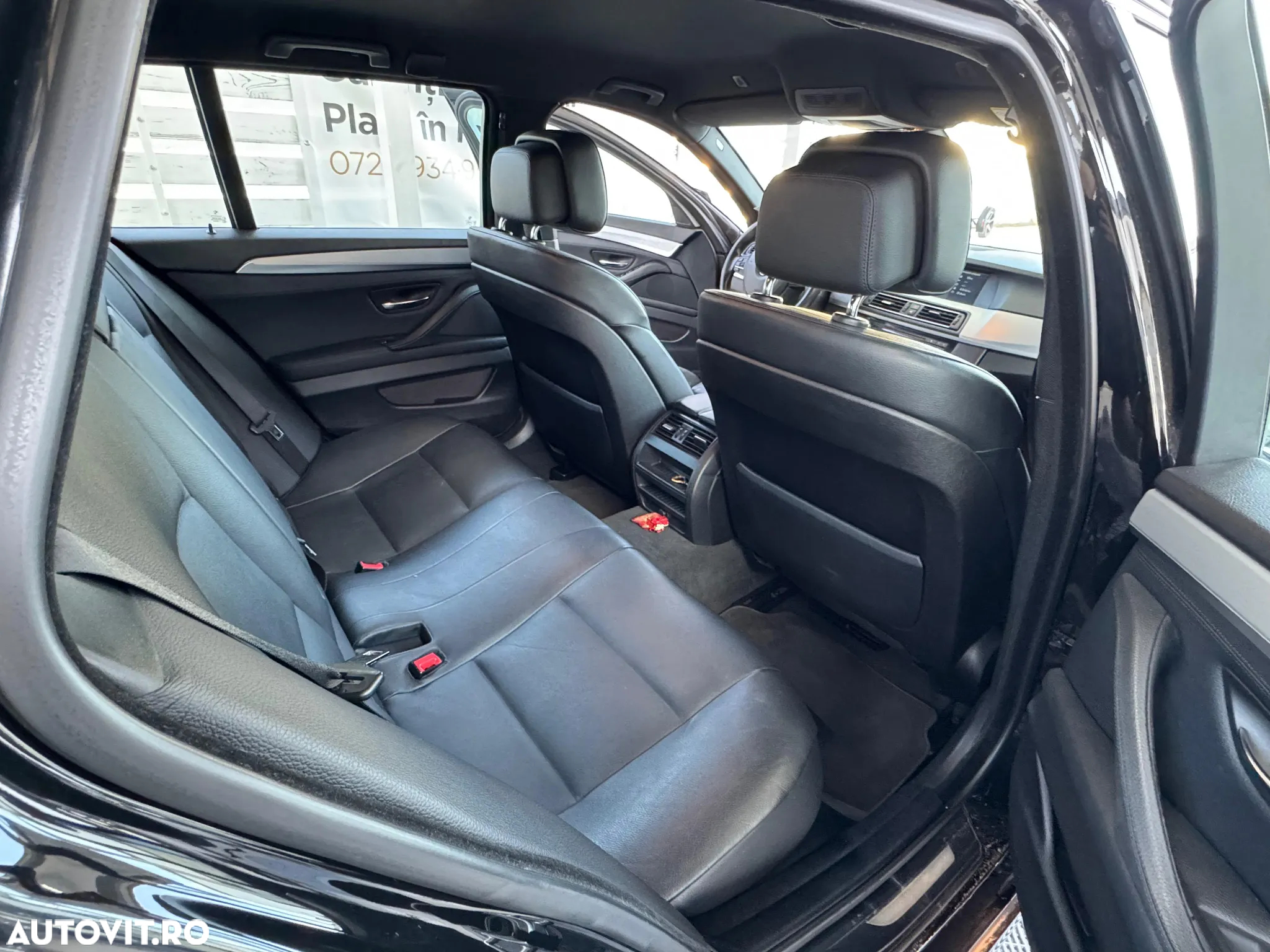 BMW Seria 5 520d Touring Sport-Aut. - 14