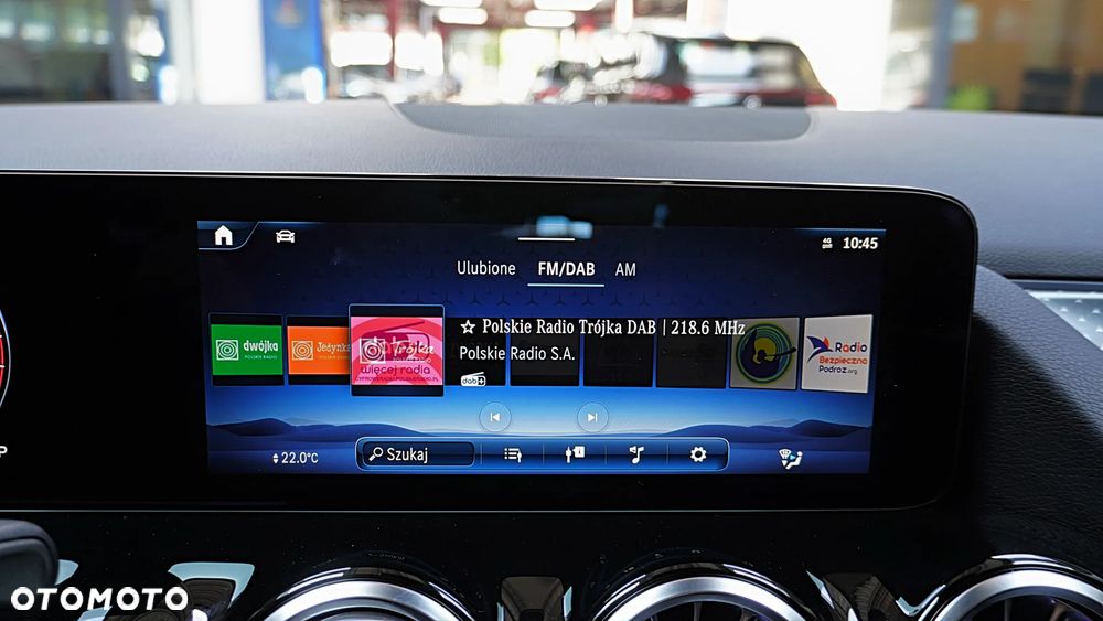 Mercedes-Benz GLA 200 - 17