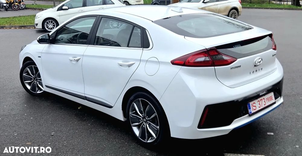 Hyundai IONIQ - 4