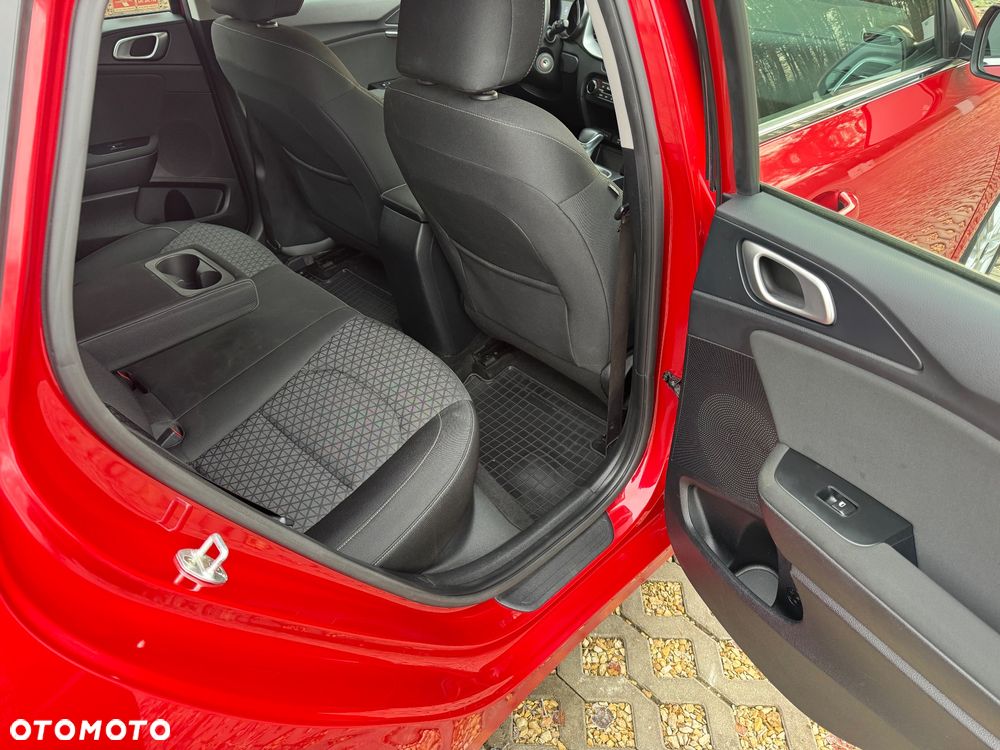 Kia Ceed 1.4 T-GDI M DCT - 14