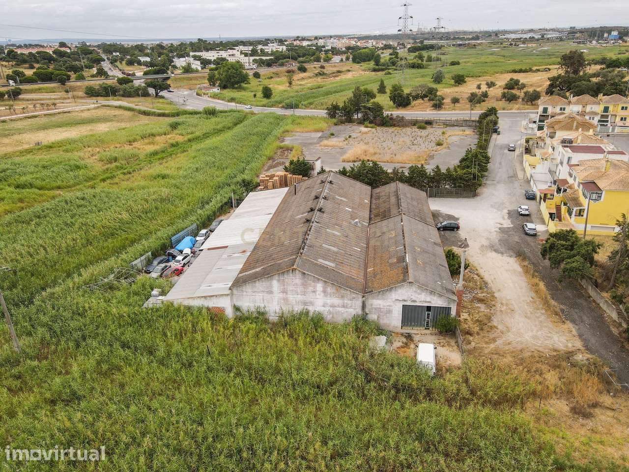 VENDE-SE ARMAZÉM NAS MANTEIGADAS - Grande imagem: 2/16