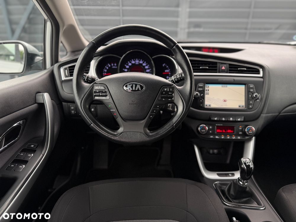 Kia Ceed 1.6 CRDi L - 16