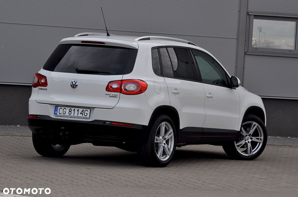 Volkswagen Tiguan 2.0 TDI DPF BlueMotion Technology Sport & Style - 31