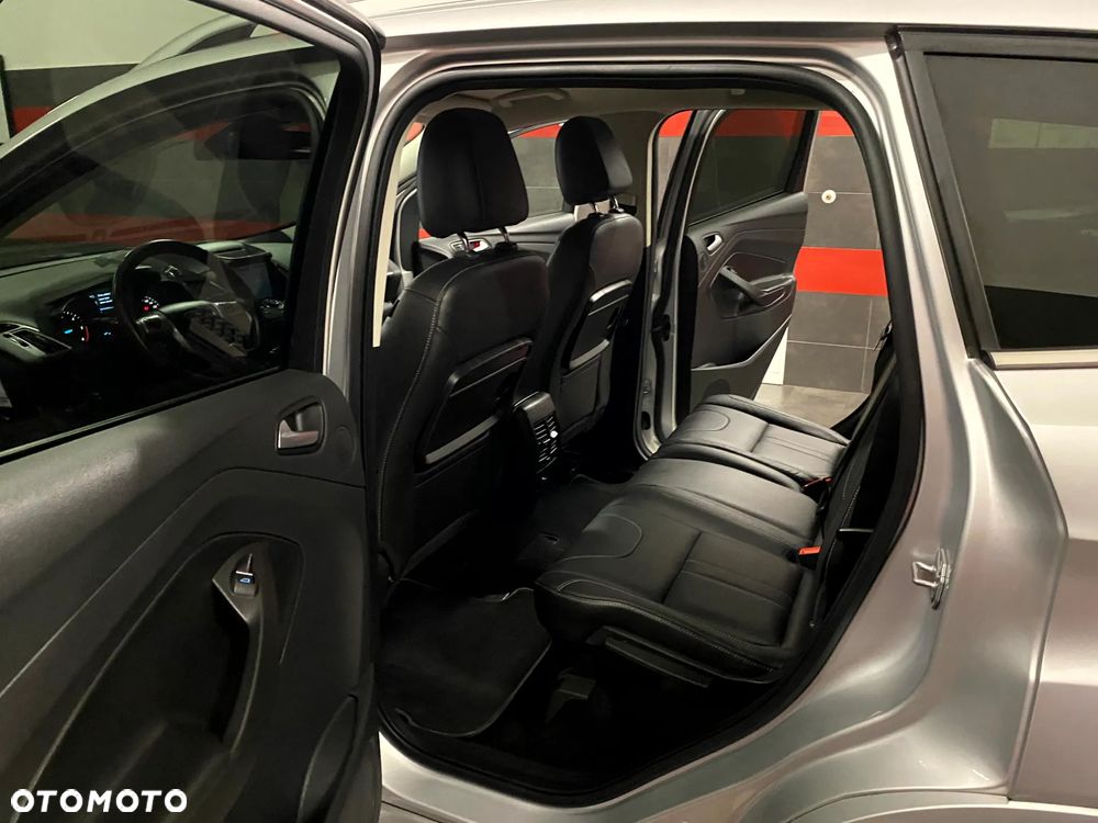 Ford Kuga 2.0 TDCi 4x4 Titanium - 19