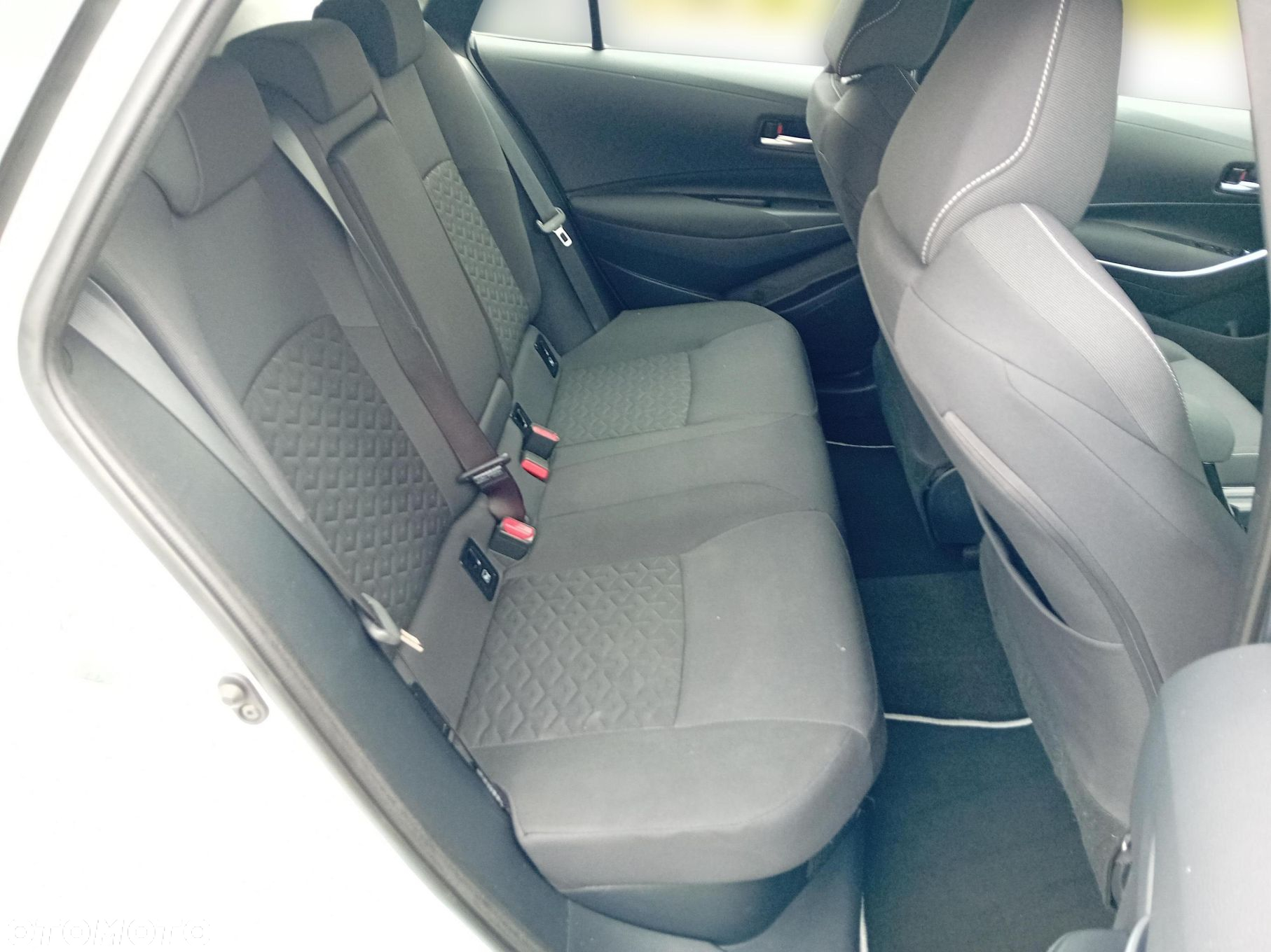 Toyota Corolla - 16