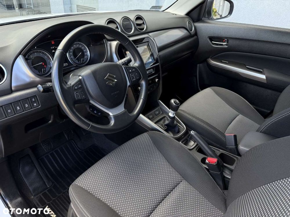 Suzuki Vitara - 17