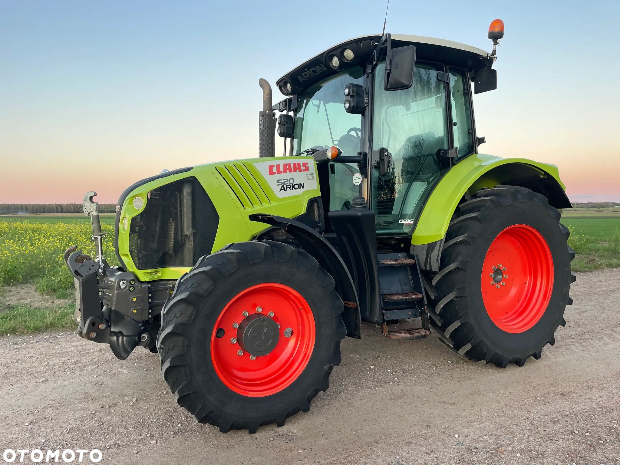 Claas Arion 520 - 1