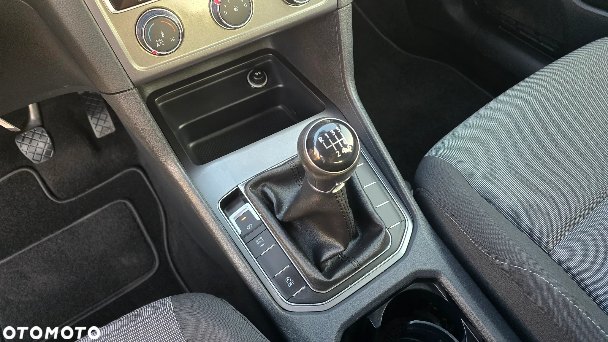 Volkswagen Golf Sportsvan - 19