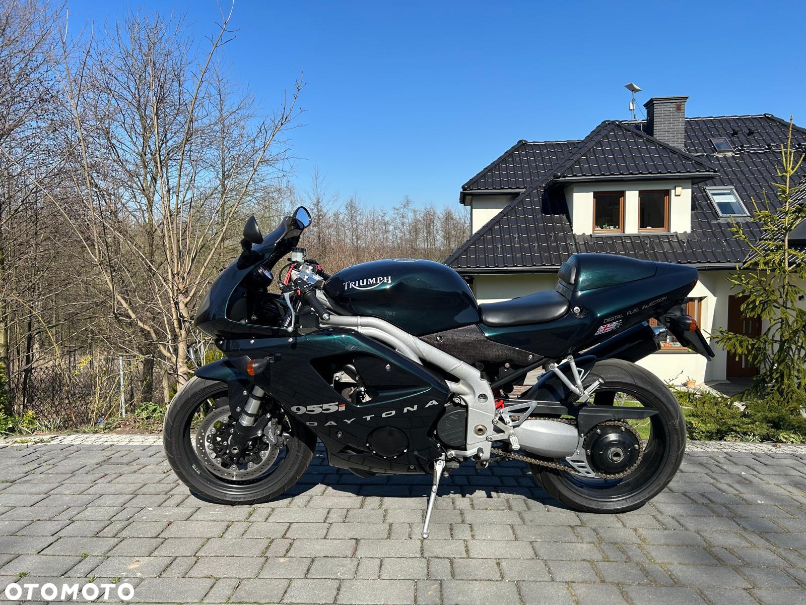 Triumph Daytona - 11