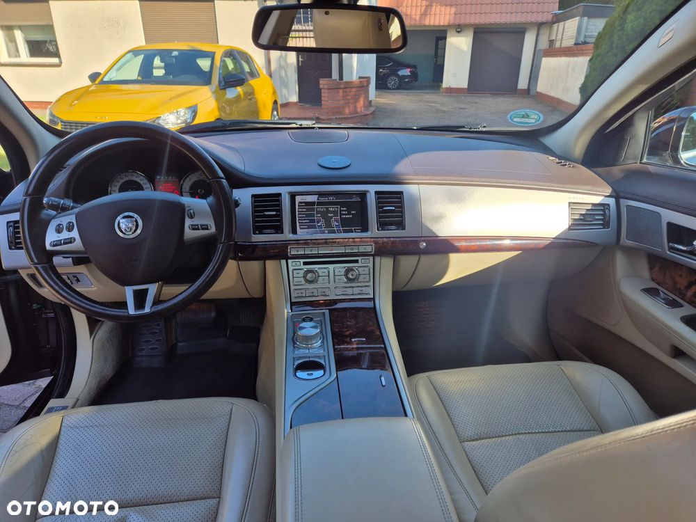 Jaguar XF 3.0 V6 D S Premium Luxury - 14