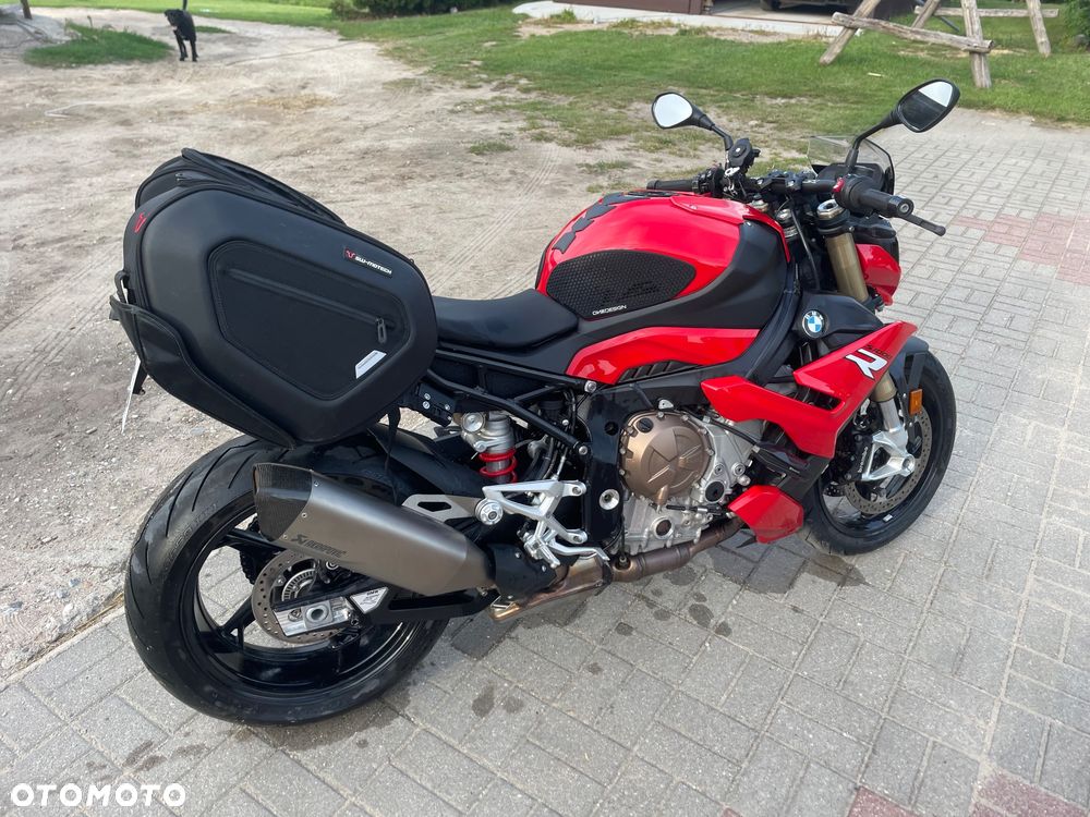 BMW S - 3