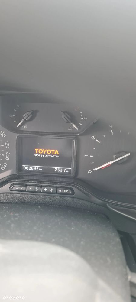 Toyota Proace City Verso 1.5 D-4D Business - 10