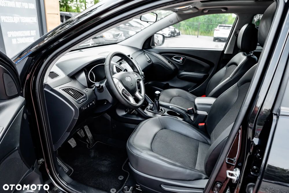 Hyundai ix35 2.0 4WD Premium - 18
