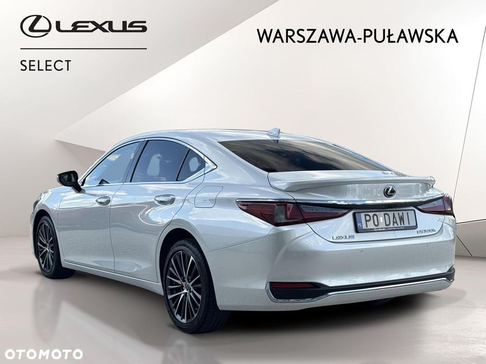 Lexus ES 300h Business Edition - 3