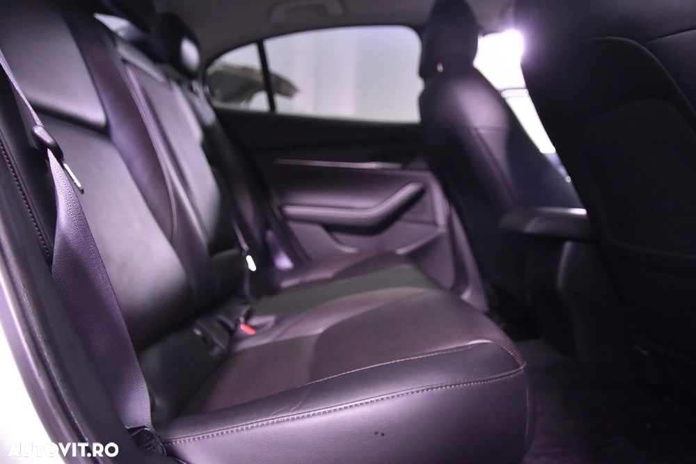 Mazda 3 - 12